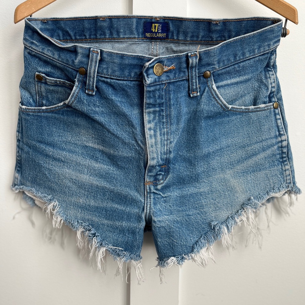 Vintage Wrangler Distressed Denim Shorts 32